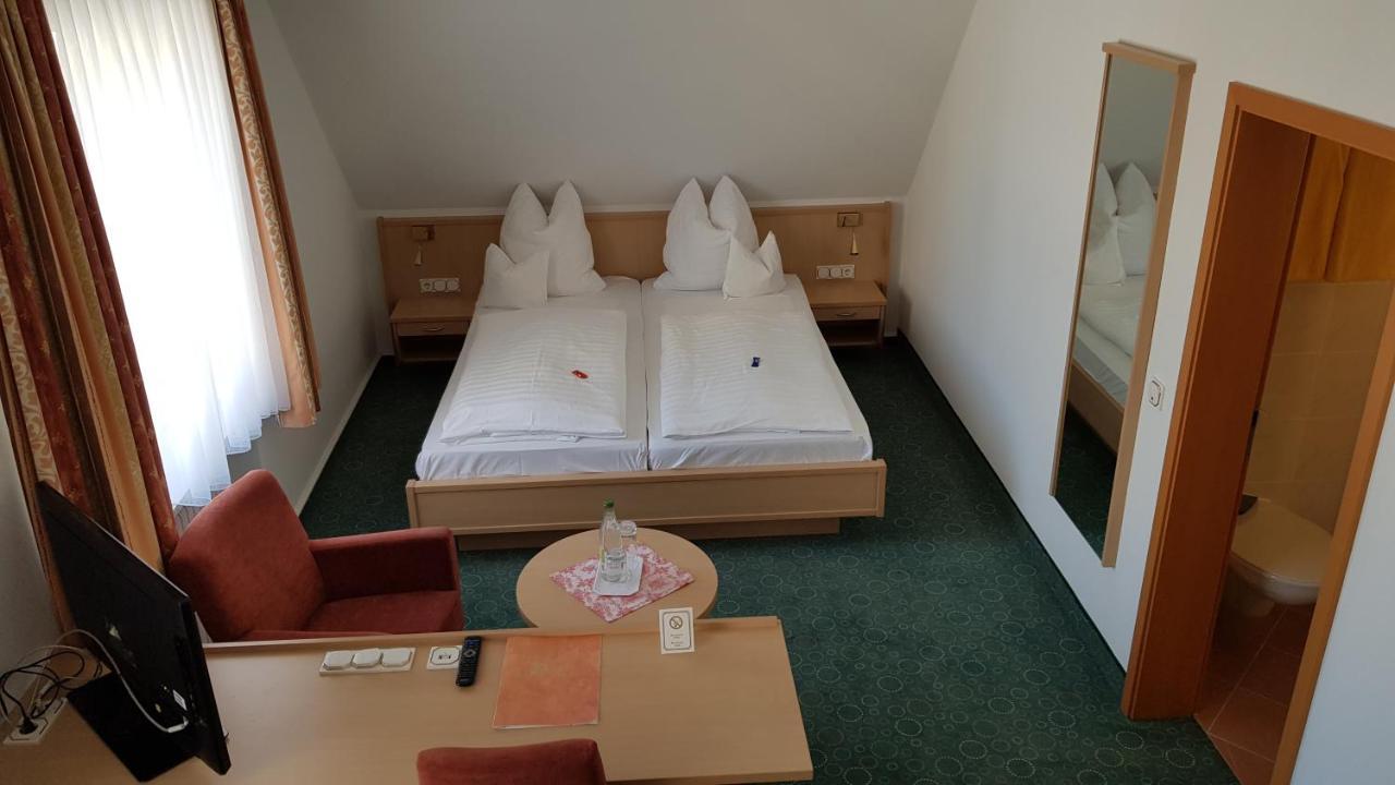 Hotel Gasthof Specht Aichach Extérieur photo